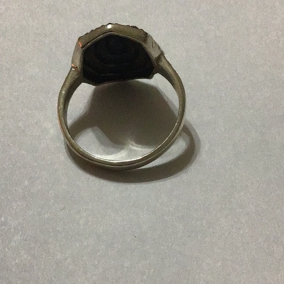 925 Sterling Silver Ring - Picture 4 of 6